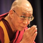 26 de reguli de viata ale lui dalai lama sfaturile liderului tibetan pentru o viata echilibrata si fericita 696a172ee6fda
