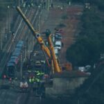 al treilea accident feroviar in spania in ultimele 4 zile trei oameni sunt raniti dupa ce un tren a lovit bratul unei macarale ajunse pe sine 697215feba3c9