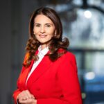 anca alexandrescu demonteaza minciunile rezistilor cei care urla ca avem datorii sunt de fapt fostii angajati ai realitatii plus in frunte cu emilia sercan ei au furat televiziunea atunc 6967fdd907cd4