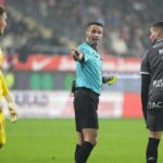arbitrajul din uta rapid 1 2 criticat nu poti sa dai asemenea penalty 69789710c92fe