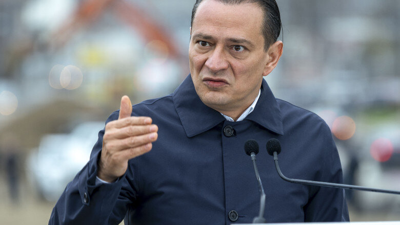 baluta il acuza pe ciucu de cinism dupa ce a anuntat scumpirea biletelor stb replica primarului general face o greseala 697372154fe48