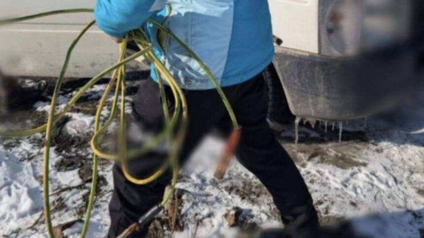 barbat prins in timp ce ardea cabluri de cupru ce masura au luat oamenii legii 6970e9cd311e5