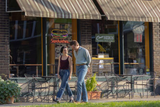 carousel review chris pine and jenny slate overcome an unsure start to dig deep into love loneliness and fear in intimate drama 6973478a1009e