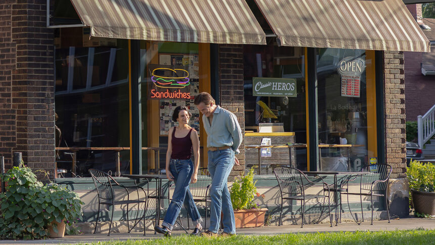 carousel review chris pine and jenny slate overcome an unsure start to dig deep into love loneliness and fear in intimate drama 6973478a1009e