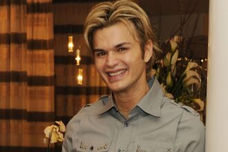 celebrity hairstylist kim vo dead at 55 697617f4cd179