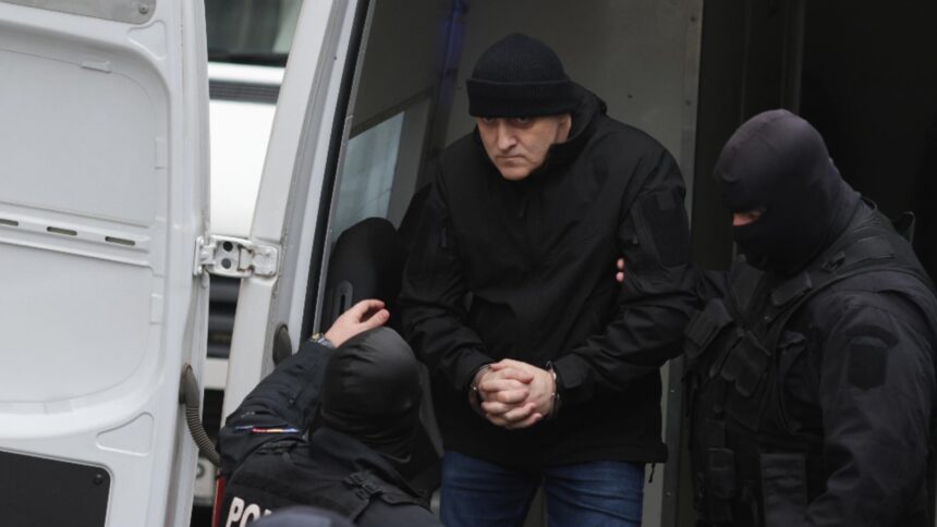 curtea de apel bucuresti decide astazi soarta mandatului de arestare al lui horatiu potra 6960b426b3f66