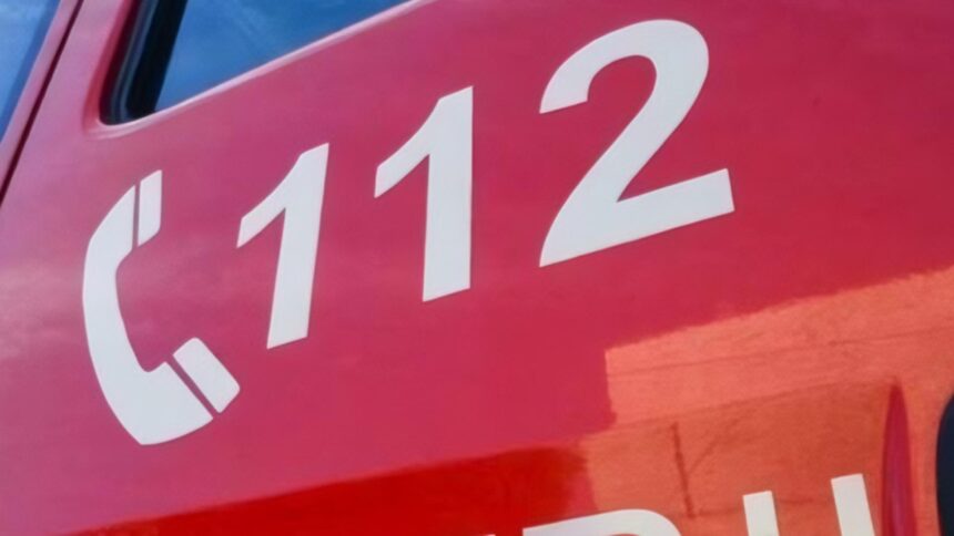 descoperire socanta intr un apartament din targu jiu trupul unui barbat gasit de catre pompierii alertati de vecini 696fe15c50a2d