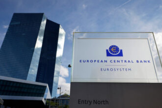 estul europei ar putea obtine un post la varful bancii centrale europene dupa aderarea bulgariei la zona euro 695cb51f1b9c0