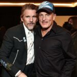 ethan hawke and woody harrelson swap robert redford stories at sundance i wet myself 6975390175efc