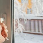 ferestre deschise larg 10 minute sau pe verticala mai mult timp care este varianta corecta de a aerisi expertii au dat verdictul 696e7d47a3c53