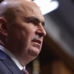 ilie bolojan isi bate din nou joc de romani impozitul pe proprietate in romania este foarte mic 69679c7cbec3a