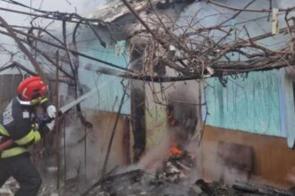 incendiu intr o gospodarie din judetul botosani o batrana a fost grav ranita 69711896bc60b