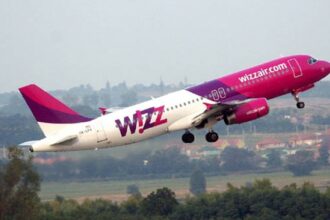 incident pe aeroportul din sibiu o aeronava wizz air a derapat pe pista imediat dupa aterizare 6966a11c165f1