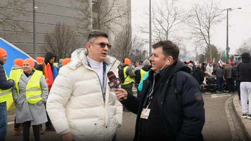 luis lazarus alaturi de agricultorii romani care protesteaza la strasbourg nu sunt solutii pentru fermieri doar pentru ucraina video 696f9217bd884