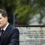 nicusor dan comemorarea victimelor holocaustului devine tot mai relevanta intr o lume in care memoria colectiva pare sa se estompeze 6977620d9a56f