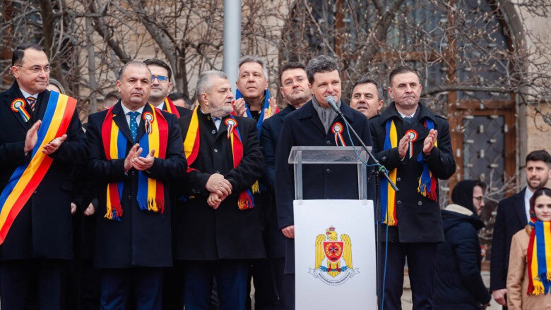 nicusor dan respectul fata de istorie trebuie sa ramana un reper imnul national este un simbol al romaniei si nu trebuie huiduit 697626b033582