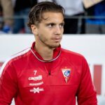 oficial cfr cluj lovitura in mercato a semnat atacantul cu 5 titluri de campion dorit in trecut si de gigi becali 697b8ab1731a2