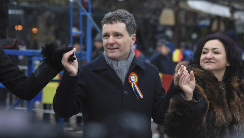 reactia lui nicusor dan dupa huiduielile de la iasi nu traim vremuri usoare dar sunt momente in care trebuie sa ne bucuram 6975338592254