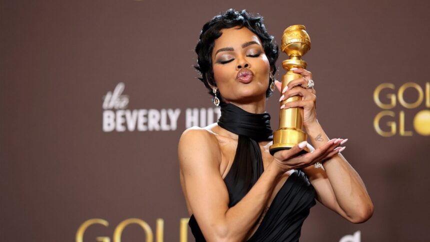 sarah paulson glenn close alls fair cast told teyana taylor to get ready for awards season ahead of golden globe win oscar buzz 6966dc8fd10cc