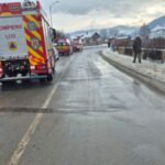sase persoane intre care patru copii ranite dupa ce o masina s a rasturnat in raul bistrita foto 695cd5ba97089
