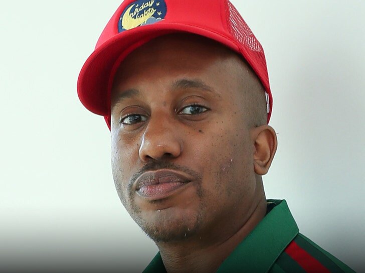 snls chris redd tearfully details dating kenan thompsons ex amid his pill problems 695e7dd221153