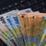 suma uriasa pe care trebuie sa o achite fosta contabila mae pentru a scapa de arest a furat peste 8 milioane de lei din banii statului timp de 15 ani 69735a8b848f5