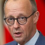 tentativa de sabotaj asupra avionului privat al cancelarului germaniei trei suspecti au fost arestati 69733c0731612