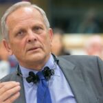 theodor stolojan bolojan inca are restante la capitolul reforme oamenii asteapta 695e83336a335