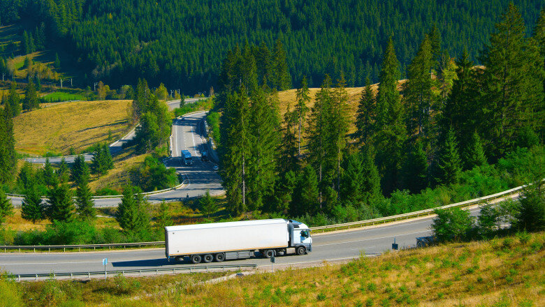 transportul rutier de marfuri a crescut cu 15 in primele noua luni din 2025 peste 80 din volume fiind transportate intern 695d1d7d7be0f