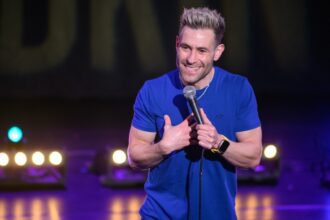 uta signs british comedian simon brodkin exclusive 696e0146ed309