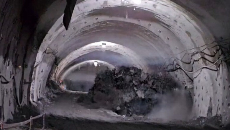 video imagini spectaculoase sapaturi in versant pe santierul autostrazii a1 sibiu pitesti lucrarile continua in ciuda vremii severe 696383adcb17e