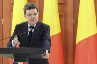 video presedintele nicusor dan la colegiul national unirea din focsani traim intr o societate in care avem o confuzie de valori 6974845e68b43