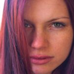 11 signs you learned to keep secrets in order to stay emotionally safe growing up 69953405ce324