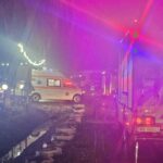 accident crunt la motca un autotren si un autoturism avariate grav dupa impact video 6992039cc8f4c