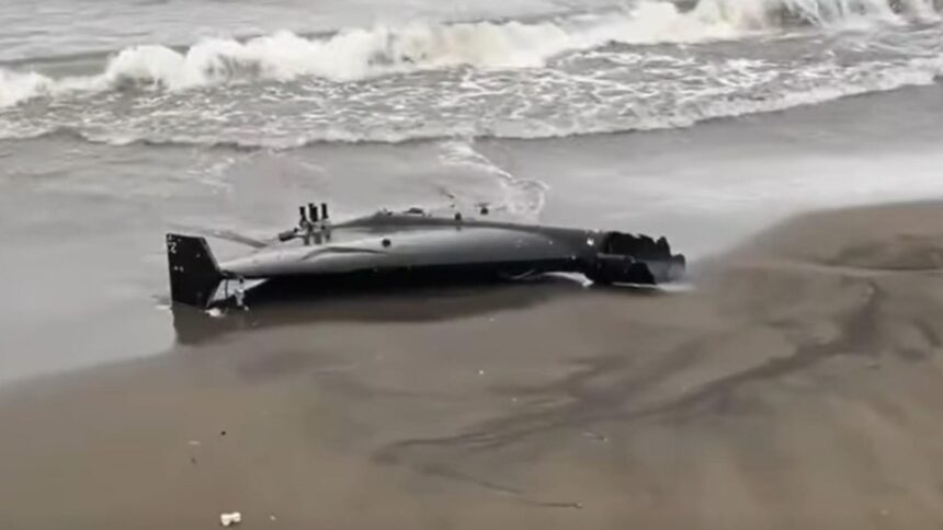 alerta la marea neagra o drona ruseasca a esuat pe o plaja din turcia 698dcb27ecddc