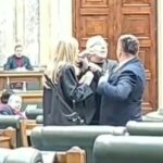 bataie in senatul romaniei ninel peia i a bagat mana in gat domnului senator video 6995c468bd8e4