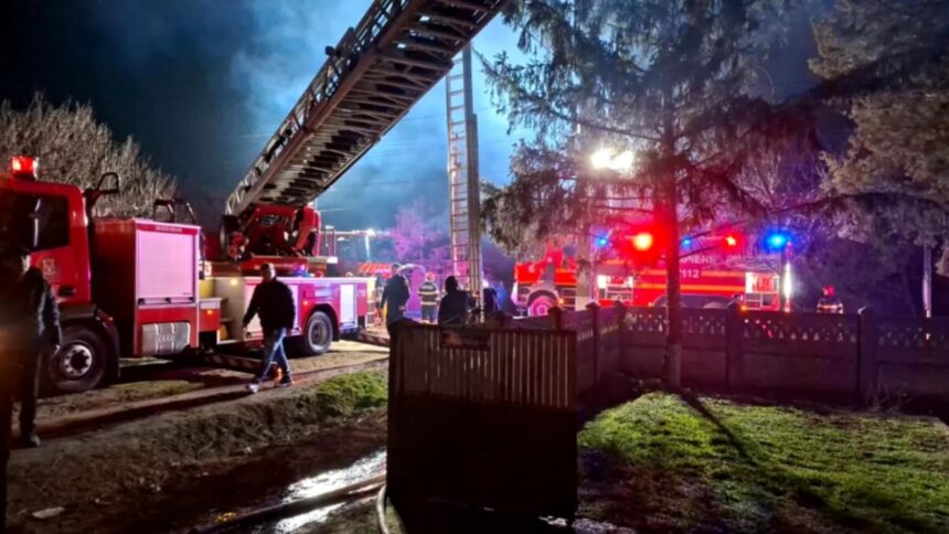 biserica din teleorman mistuita de flacari acoperisul lacasului de cult s a prabusit video 69a28c5e267f5