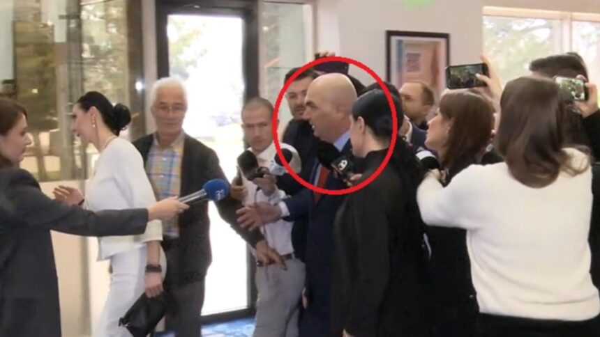 bolojan fuge iar de presa in plin scandal pe taxe si pensii video 698c64aab1d45