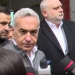 calin georgescu se prezinta astazi la buftea cu o zi inainte de decizia judecatorilor privind controlul judiciar 6993fa311ad74