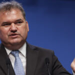 cum arata reforma adoptata de guvern se desfiinteaza 6 409 posturi in administratia centrala ce se intampla in administratia locala 699e07f78cfc4