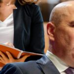 cum ii umileste bolojan pe profesorii din romania nu mi a fost niciodata atat de rusine habar nu au nimic despre nimic dar fac taieri 69982ad5064ac