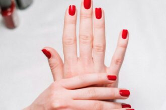 cum sa eviti exfolierea ojei si sa ti mentii manichiura intacta cat mai mult timp secretul pe care toate femeile trebuie sa l cunoasca 698f20050d505