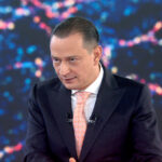 daniel baluta o gramada de oameni cand aud de domnul bolojan fug la fel cum fugeau de jupuitu in morometii cand venea sa ia fonciirea 69907d5d5d625