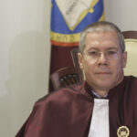 de ce intarzie decizia ccr privind pensiile magistratilor judecatorul dacian dragos este o lege mai greu de analizat 69851c2c35c88