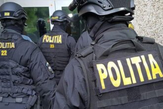 descinderi in timis dupa crima socanta din cenei droguri si arme gasite de anchetatori cinci persoane duse la audieri 69a012646c43d