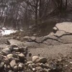 dezastru in valcea zeci de familii captive in propriile case dupa alunecarile de teren video 699b02670a7d7