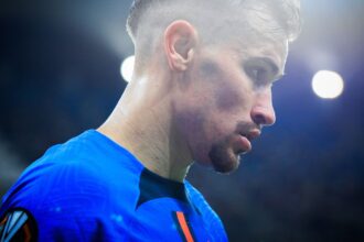 exclusiv cine este idolul lui darius olaru nu a jucat la fcsb m a intrebat daca imi mai aduc aminte de el 6994c2630e38f