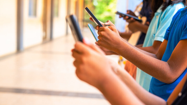 exclusiv consilier prezidential accesul copiilor la retele sociale trebuie reglementat prin varste dar cheia e educatia si gandirea critica 698098b55a48e