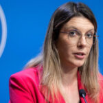 exclusiv reactia dianei buzoianu dupa numirea controversata facuta de ministrul economiei la fabrica de armament sadu 699fe0096c8c5