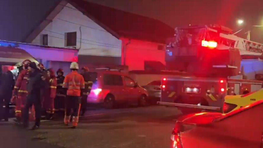 explozie intr un bloc din chitila 40 de persoane evacuate doua victime cu arsuri foto 6986df543d4f3